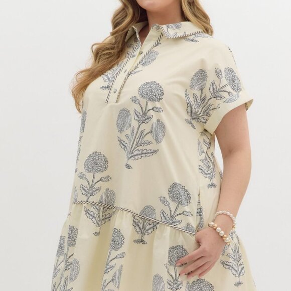 PLUS SIZE ENTRO CREAM & NAVY EMBROIDERED DRESS - Picture 4 of 7